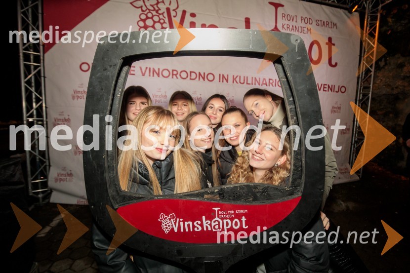 Vinska pot v rovih pod starim Kranjem 2024, petek