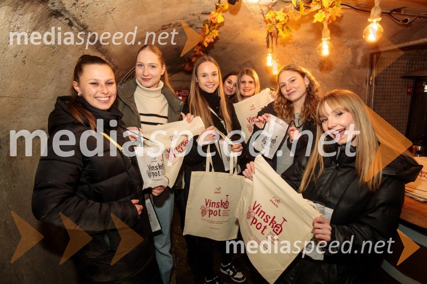 Vinska pot v rovih pod starim Kranjem 2024, petek