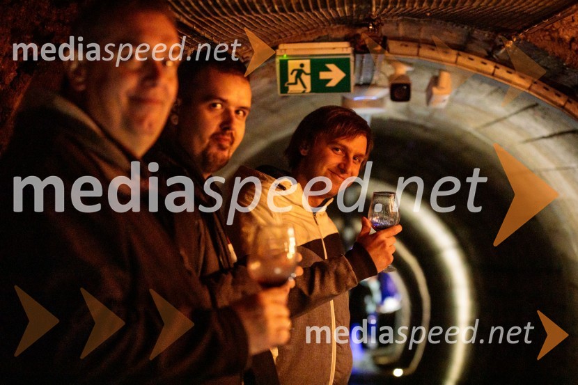 Vinska pot v rovih pod starim Kranjem 2024, petek