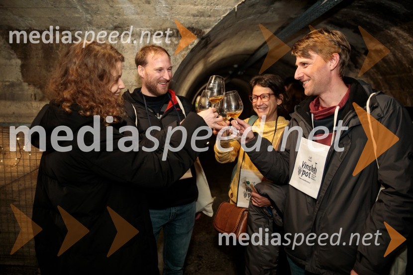 Vinska pot v rovih pod starim Kranjem 2024, petek