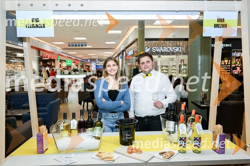  Lia Belšak, pevka;  Marko Breznik, Vina BreznikPubec v Citycentru Celje