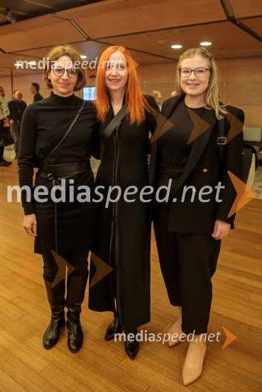  Janina Pintar, vodja promocije in trženja Liffa;  Zvezdana Lazar, Cankarjev dom;  Julija Mišič, družbena omrežja, Festival dokumentarnega filma35. LIFFe, zaključek festivala