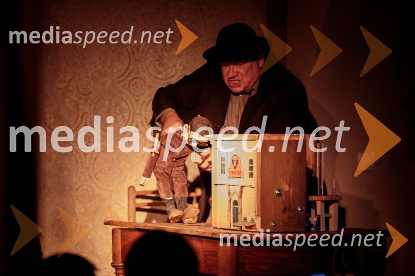  Robert Waltl, direktor, Mini teaterZgodbe iz Odese / Zgodba o mojem golobnjaku, premiera v Mini teatru