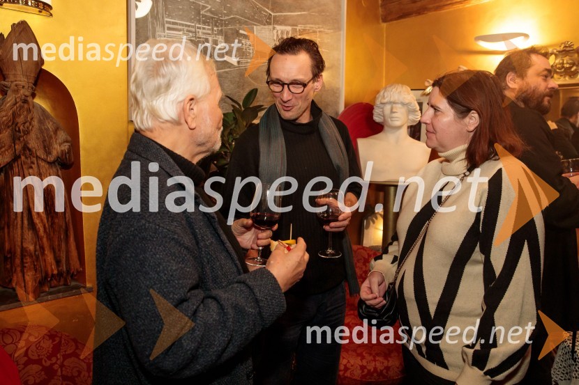  Niko Goršič, dramaturg in gledališki kritik;  Marko  Mandić, igralec;  Teja Pelko, novinarkaZgodbe iz Odese / Zgodba o mojem golobnjaku, premiera v Mini teatru