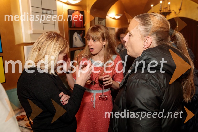  ... ;  Sara Špelec;  ... Zgodbe iz Odese / Zgodba o mojem golobnjaku, premiera v Mini teatru