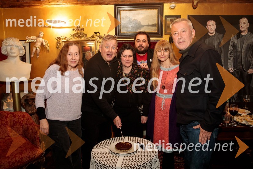  Barbara Vidovič, igralka;  Robert Waltl, direktor, Mini teater;  Radka Mizerová, scenaristka;  Robert Smolík, režiser;  Sara Špelec;  Ivica Buljan, režiserZgodbe iz Odese / Zgodba o mojem golobnjaku, premiera v Mini teatru