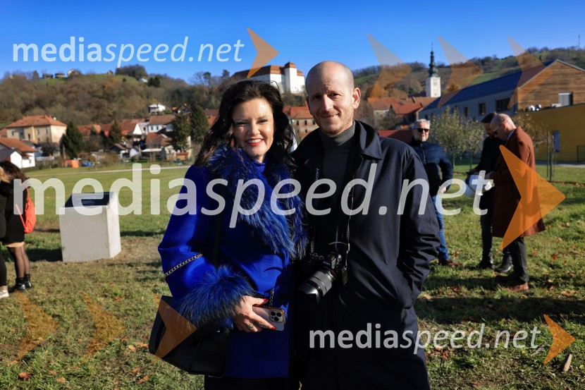  Andreja Jernejčič, direktorica podjetja za piar, digitalni piar, komuniciranje, treninge javnega nastopanja in izobraževanja Lin&Nil;  ... Temeljni kamen za prihodnost, Lendava dobiva nova stanovanja