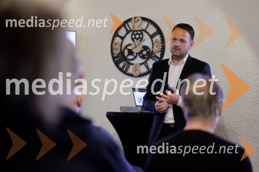  Franci Bolta, direktor znamke Audi pri podjetju Porsche Slovenija d.o.o.Novi Audi A5, slovenska predstavitev