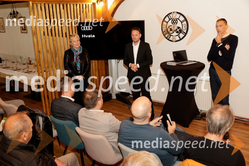  Sabrina Pečelin, vodja odnosov z javnostmi pri Porsche Slovenija d.o.o.;  Franci Bolta, direktor znamke Audi pri podjetju Porsche Slovenija d.o.o.;  ... Novi Audi A5, slovenska predstavitev