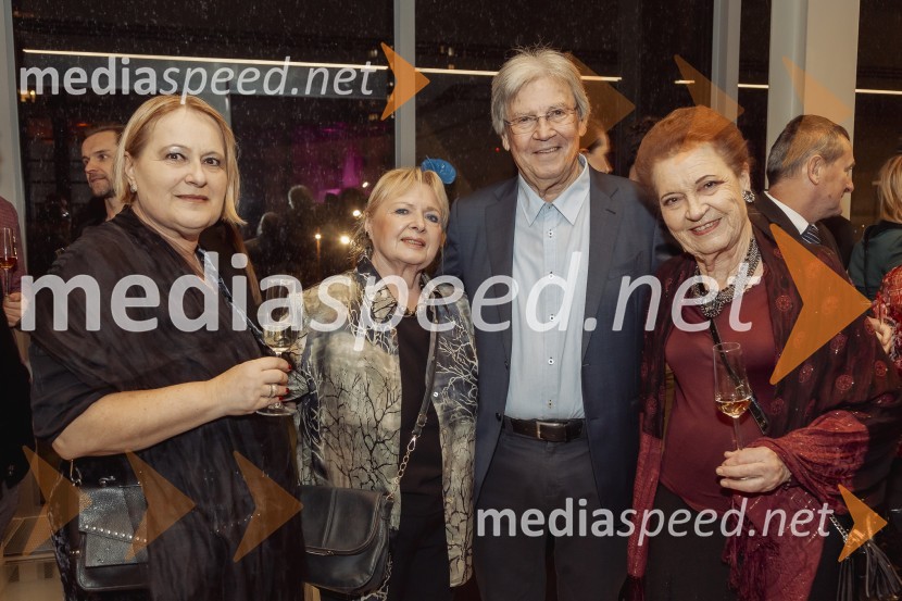  ... ;  ... ;  ... ;  Elza Budau, slovenska tekstopiska, pesnica in pisateljicaElle Style Awards 2024