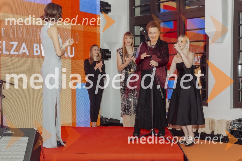  Elza Budau, slovenska tekstopiska, pesnica in pisateljicaElle Style Awards 2024