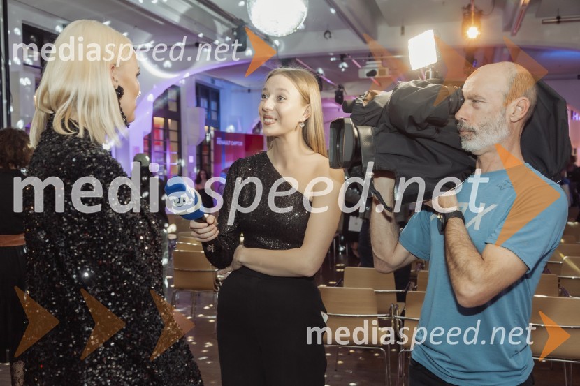  Tjaša  Kokalj Jerala, manekenka, voditeljica;  ... ;  ... Elle Style Awards 2024