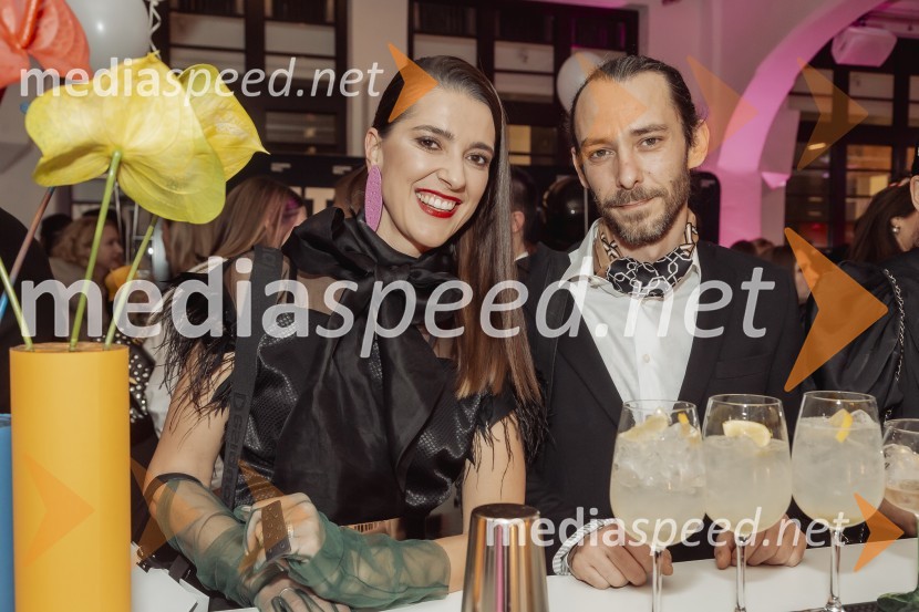  Alenka  Husič, pevka, skupina Bepop;  ... Elle Style Awards 2024