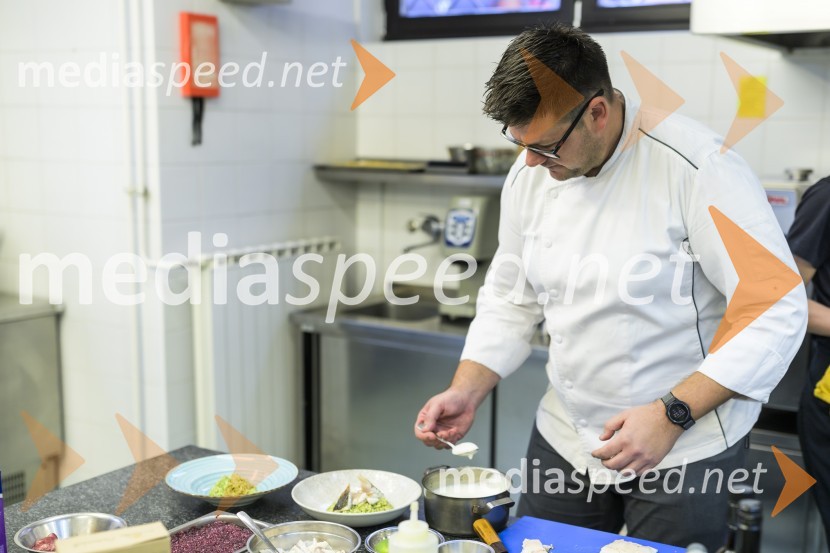  Ivica Katić, hrvaški chefNovinarska konferenca z dalmatinsko kulinariko, Srednja šola za gostinstvo in turizem Maribor
