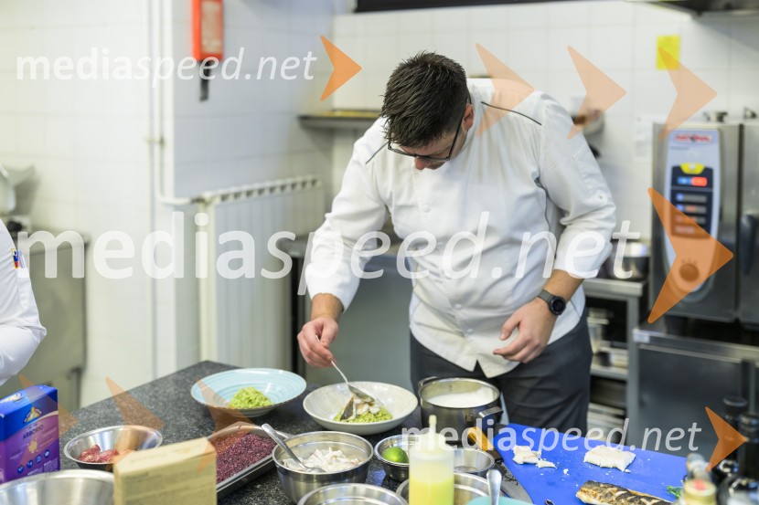  Ivica Katić, hrvaški chefNovinarska konferenca z dalmatinsko kulinariko, Srednja šola za gostinstvo in turizem Maribor