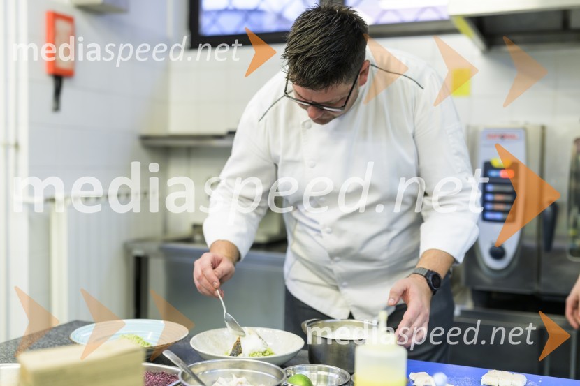  Ivica Katić, hrvaški chefNovinarska konferenca z dalmatinsko kulinariko, Srednja šola za gostinstvo in turizem Maribor