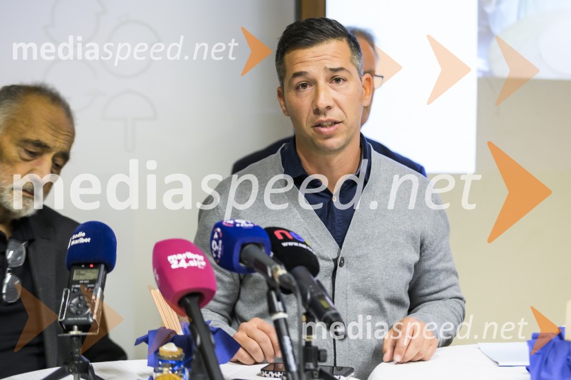  Grega Frangež, profesorNovinarska konferenca z dalmatinsko kulinariko, Srednja šola za gostinstvo in turizem Maribor