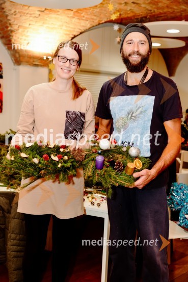 Pletenje venčkov na Waldorfski šoli Ljubljana