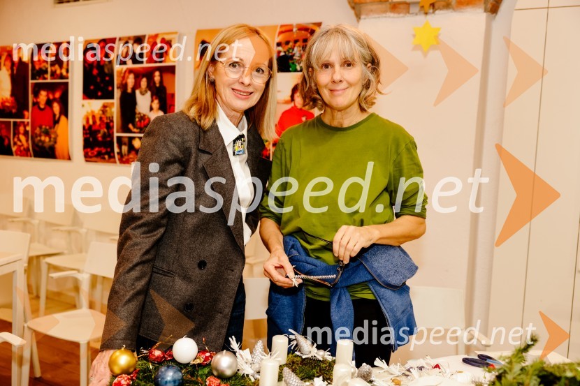  Bernarda Oman, igralka;  Nataša Tič Ralijan, igralkaPletenje venčkov na Waldorfski šoli Ljubljana