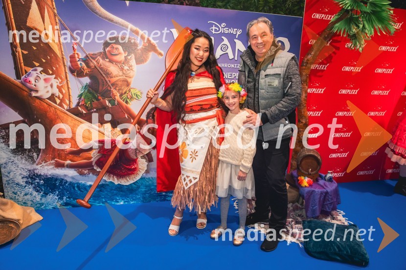  Val Mandz, cosplayer ;  ... ;  Marjan Bunič, pevec, voditelj, Radio OgnjiščeVaiana 2, premiera animiranega filma v Cineplexx Ljubljana