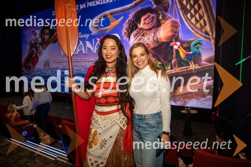  Val Mandz, cosplayer ;  ... Vaiana 2, premiera animiranega filma v Cineplexx Ljubljana