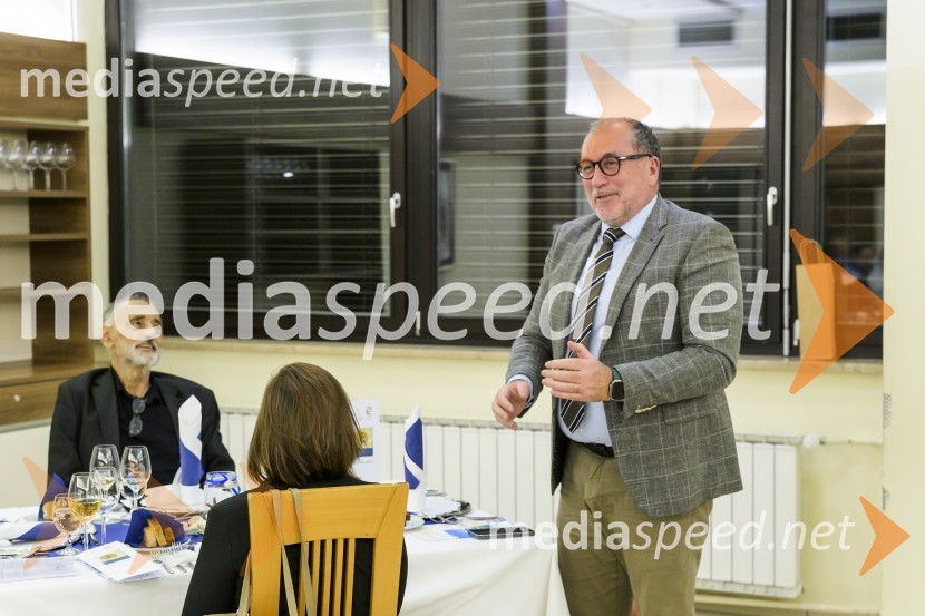  Dušan Erjavec, ravnatelj, Srednja šola za gostinstvo in turizem Maribor;  ... Večerja s kuharji iz Splita na Srednji šoli za gostinstvo in turizem Maribor