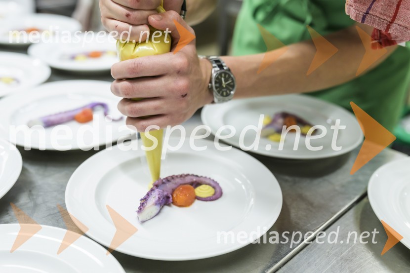 Večerja s kuharji iz Splita na Srednji šoli za gostinstvo in turizem Maribor