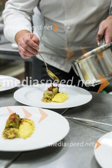 Večerja s kuharji iz Splita na Srednji šoli za gostinstvo in turizem Maribor