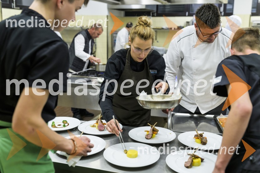  ... ;  Ivica Katić, hrvaški chefVečerja s kuharji iz Splita na Srednji šoli za gostinstvo in turizem Maribor