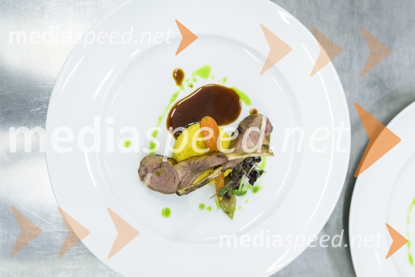 Večerja s kuharji iz Splita na Srednji šoli za gostinstvo in turizem Maribor