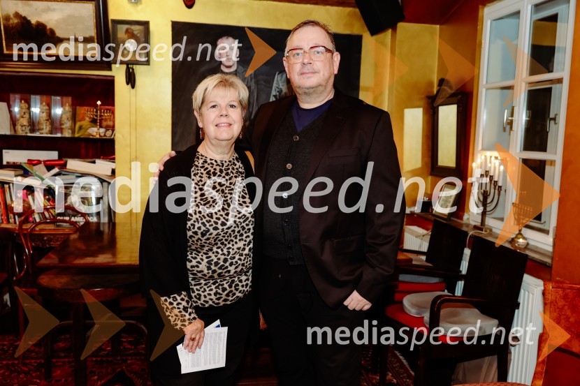  Irena  Butoln, germanistka;  Robert Waltl, direktor, Mini teaterSamo še enkrat gremo spat, premiera v Mini teatru