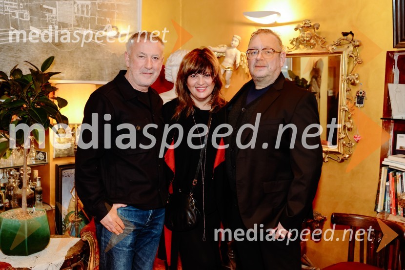  Ivica Buljan, režiser;  ... ;  Robert Waltl, direktor, Mini teaterSamo še enkrat gremo spat, premiera v Mini teatru