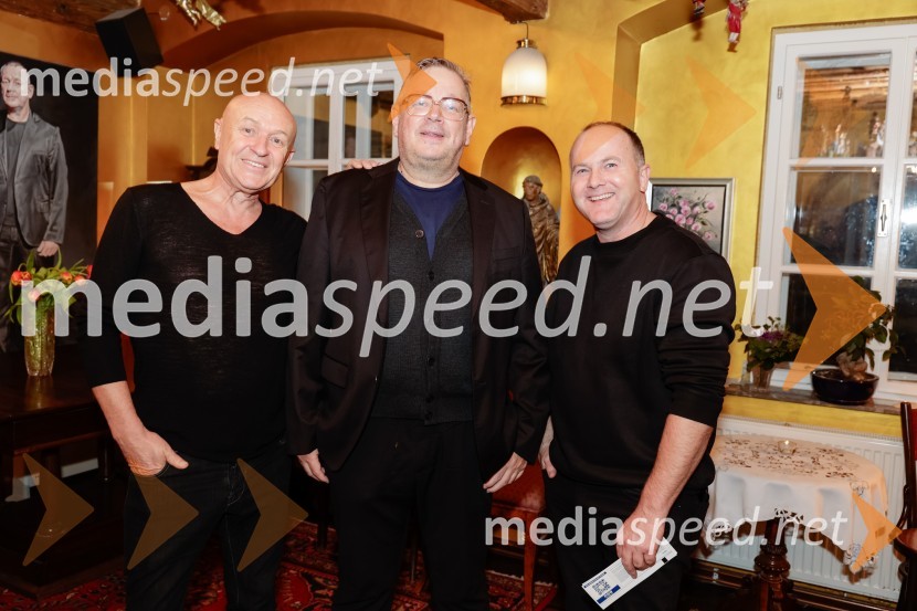  ... ;  Robert Waltl, direktor, Mini teater;  ... Samo še enkrat gremo spat, premiera v Mini teatru