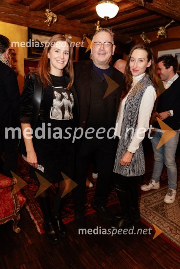  ... ;  Robert Waltl, direktor, Mini teater;  Gaja Višnar, igralkaSamo še enkrat gremo spat, premiera v Mini teatru