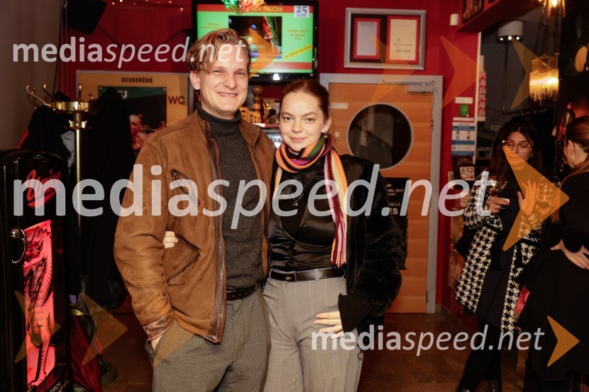  Matevž Sluga, igralec;  Mina Švajger, igralkaSamo še enkrat gremo spat, premiera v Mini teatru