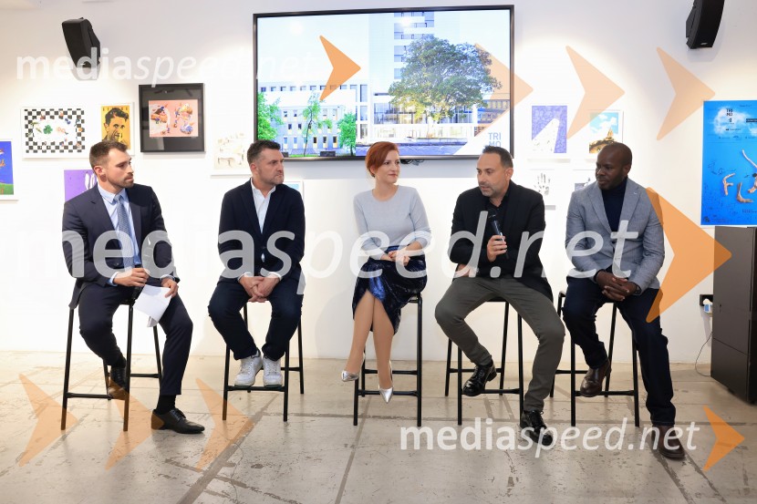  Tim Gregor Grünfeld, partner, Uniko;  Tim Gledstone, partner, Squire and Partners; dr. Asta Vrečko, ministrica za kulturo;  Janez Kunič, komercialni direktor, Trimo;  Wasya Awori, RikoV Londonu razstava Radovana Jenka in razprava o prihodnosti trajnostne prenove urbanih območij