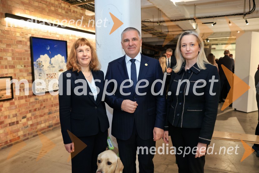  Victoria Harrison, britanska veleposlanica v Sloveniji;  Marko Lotrič, predsednik, Državni svet;  Sanja Štiglic, slovenska veleposlanica v LondonuV Londonu razstava Radovana Jenka in razprava o prihodnosti trajnostne prenove urbanih območij