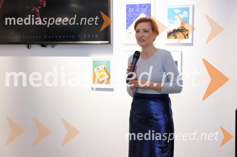 dr. Asta Vrečko, ministrica za kulturoV Londonu razstava Radovana Jenka in razprava o prihodnosti trajnostne prenove urbanih območij