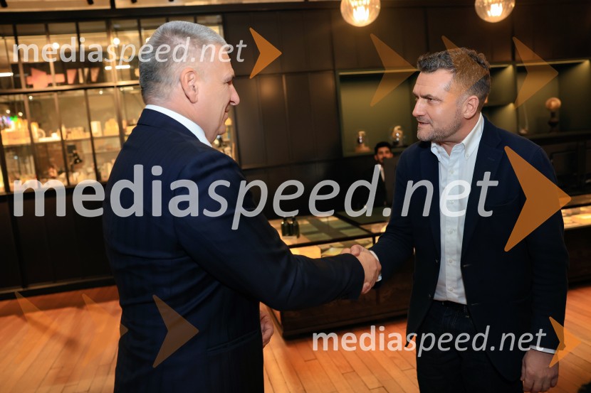  Marko Lotrič, predsednik, Državni svet;  Tim Gledstone, partner, Squire and PartnersV Londonu razstava Radovana Jenka in razprava o prihodnosti trajnostne prenove urbanih območij