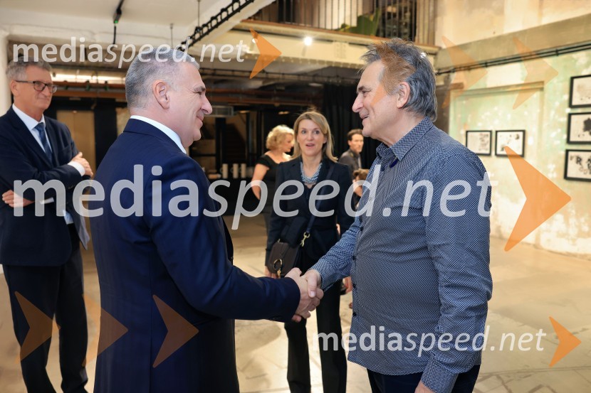  Marko Lotrič, predsednik, Državni svet;  Radovan Jenko, umetnikV Londonu razstava Radovana Jenka in razprava o prihodnosti trajnostne prenove urbanih območij