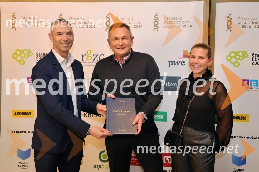  Boštjan Vilčnik, direktor, podjetje Press Clipping;  Matjaž Kek, selektor slovenske nogometne reprezentance;  Patricia  Koren Vilčnik, marketing, Press clippingŠtajerska gospodarska odličnost 2024
