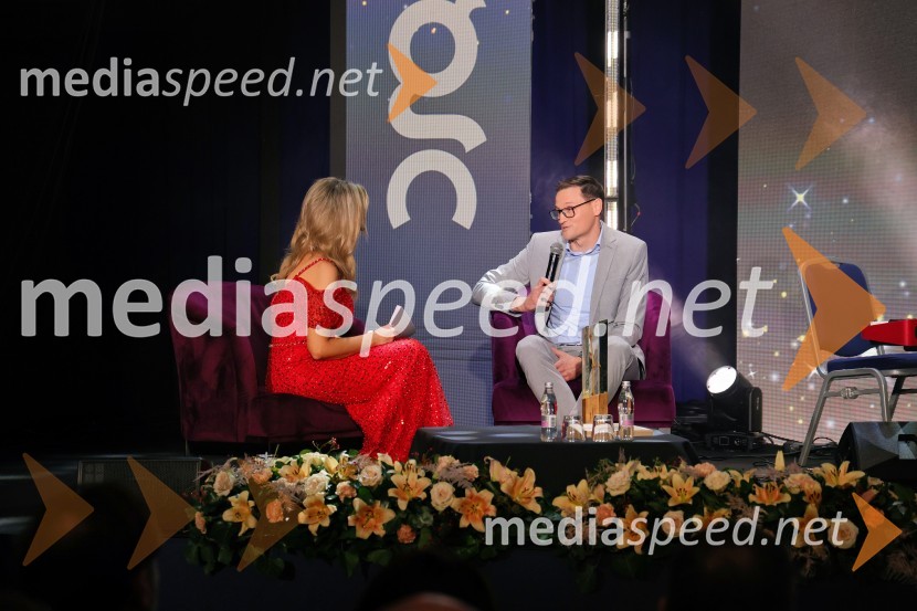  Bernarda Žarn, voditeljica;  Garibaldi Ravnak, direktor, Container d.o.o.Štajerska gospodarska odličnost 2024