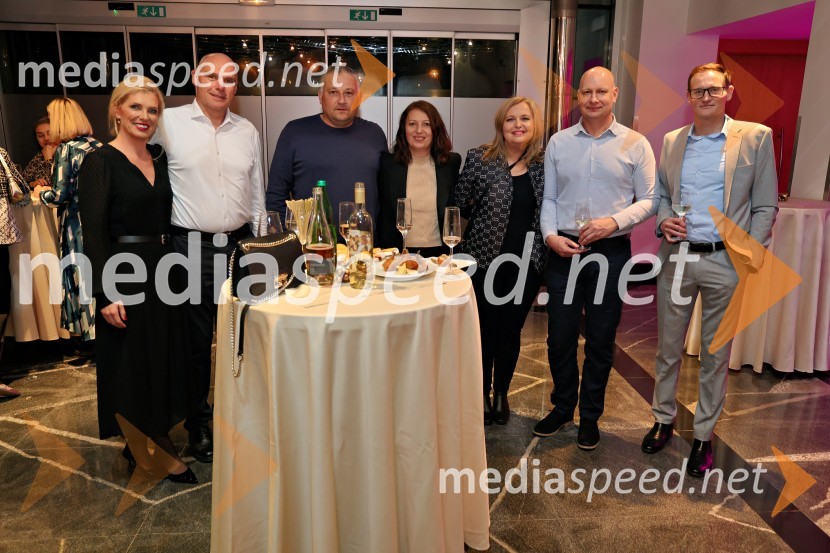  Helena S. Sambolec, direktorica Prangl Slovenija;  ... ;  ... ;  ... ;  ... ;  ... ;  ... Štajerska gospodarska odličnost 2024