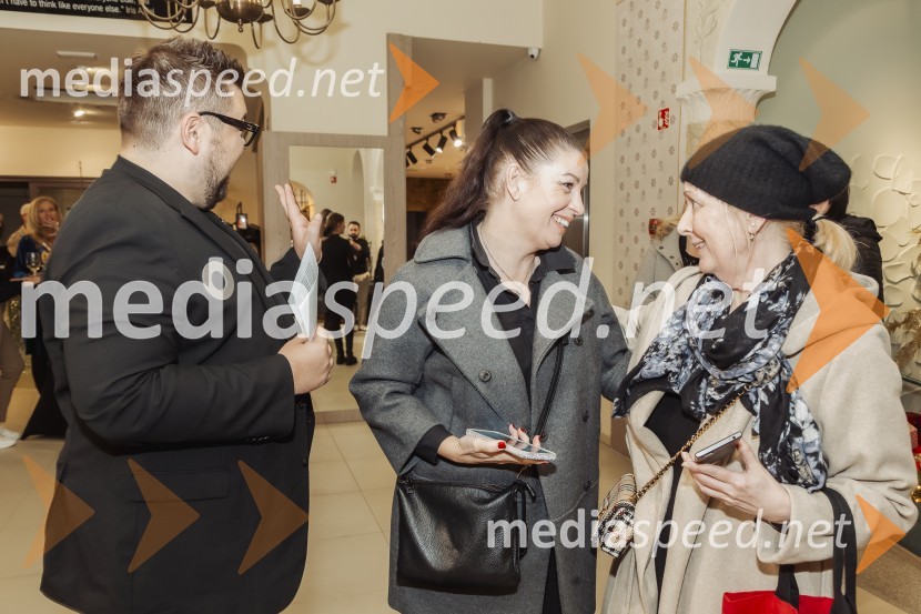  Nejc Simšič, novinar;  ... ;  ... Večer gurmanskih dišav z Nicolai Parfumeur Createur v Ikona Ljubljana