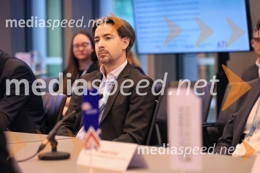  Žiga Vižintin, Pokojninska družba A, d.d.Poslovna konferenca BSCC na londonski borzi