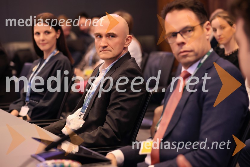  Nikolina Prah, državna sekretarka, Ministrstvo za finance Slovenija;  David Benedek, član uprave, Sava Re;  Robert Prelesnik, partner, odvetniška pisarna Rojs, Peljhan, Prelesnik & partnerjiPoslovna konferenca BSCC na londonski borzi