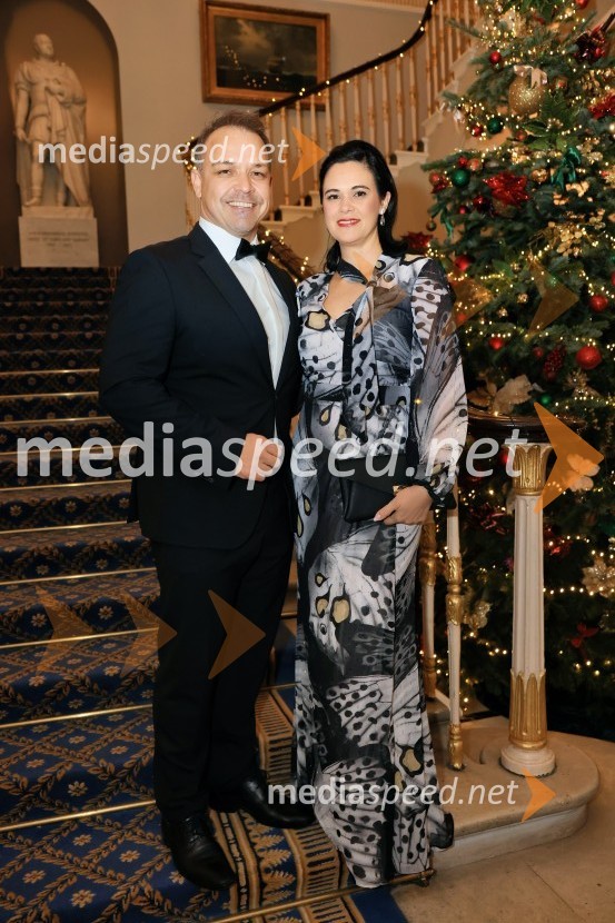 dr. Peter Baloh, direktor in ustanovitelj, Thriverse;  Tatjana Baloh Leban, ThriverseChristmas Gala 2024, dogodek Britansko - slovenske gospodarske zbornice