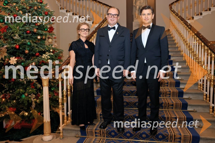  Radica  Atanasova, ESG Novo;  Dejan  Spasovski, ustanovitelj in lastnik, ESG Novo;  Gregor Pajek, partner, odvetniška pisarna Rojs, Peljhan, Prelesnik & partnerjiChristmas Gala 2024, dogodek Britansko - slovenske gospodarske zbornice