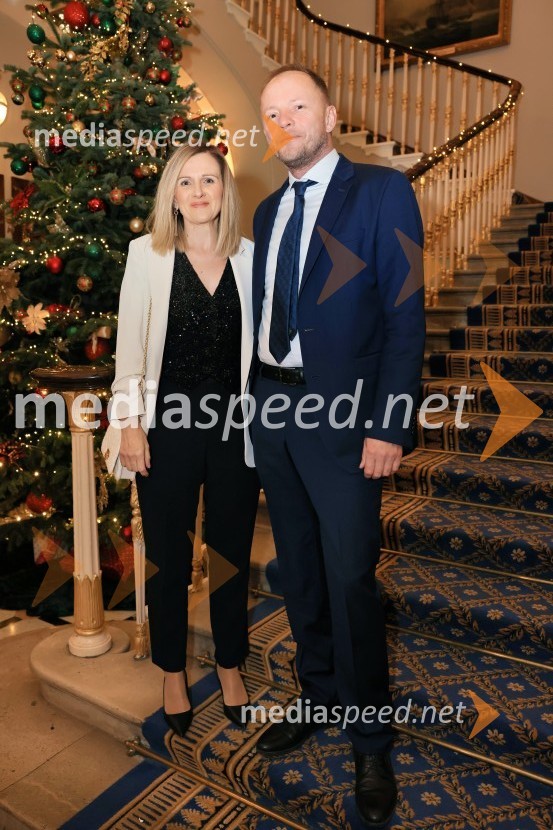  Jelena Jecmenic, Endava UK;  Klod  Kolaro, Endava UKChristmas Gala 2024, dogodek Britansko - slovenske gospodarske zbornice