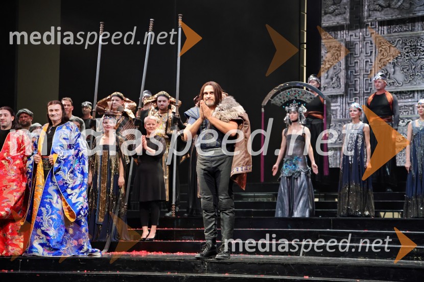  Max Jota, pevecTurandot, opera na odru Slovenskega narodnega gledališča Maribor